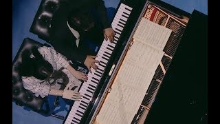 Girl with prosthetic hand performs with star pianist Lang Lang| CCTV English