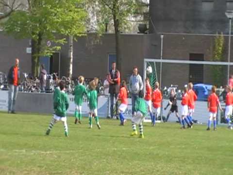 Thuisploeg UVV'40 wordt sterker