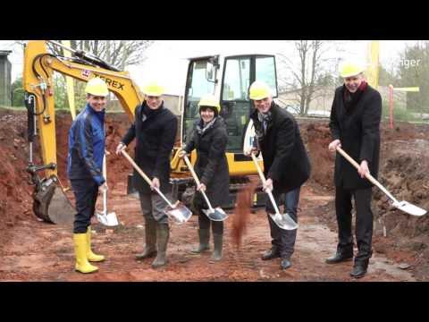 Offizieller Auftakt für Schwimmhallen-Erweiterung in Gohlis