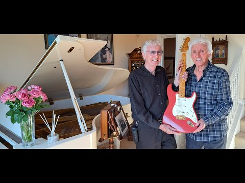 GuitarStory: Bruce Welch - That strat!