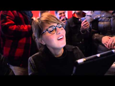 SPECIALE Paola Cortellesi all'Edicola Fiore