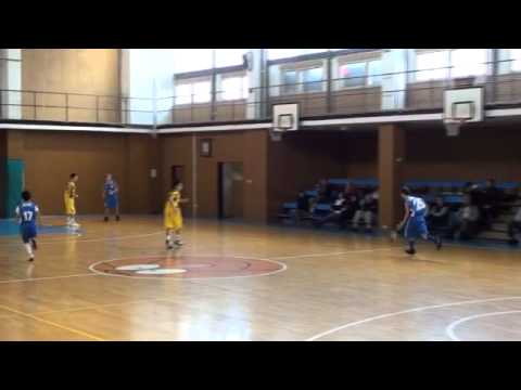 BK TOROLA Snakes Ostrava (17.11.2013) U13 BK Snakes Ostrava - BK Snakes Frýdek-Místek 35:33 a 38:34