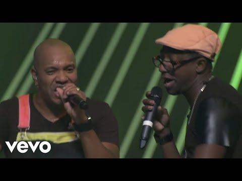 Molejo - Voltei (Ao Vivo) ft. Mumuzinho