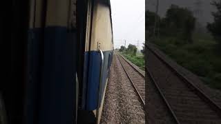 preview picture of video 'NANGALDAM AMBALA EMU || MEETING NANDED AMRITSAR SACHKHAND SUPERFAST EXPRSSS THRASHES WITH GZB WAP 4'