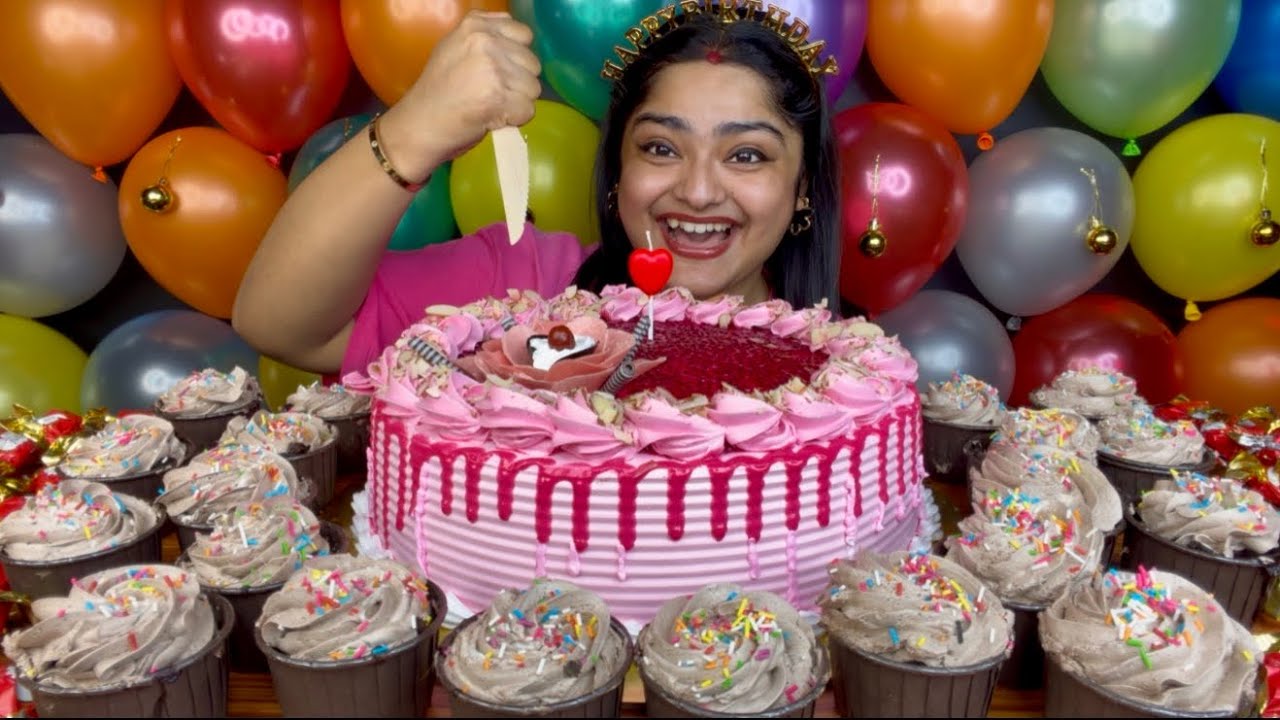 HAPPY BIRTHDAY TO MEEEEEE 🎉🥳 @MaddyEats 