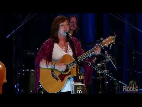 Suzy Bogguss 