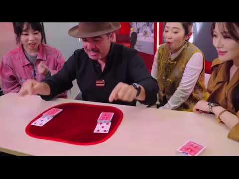 Saturn Magic - The Bound Deck by Juan Luis Rubiales and Bacon Magic