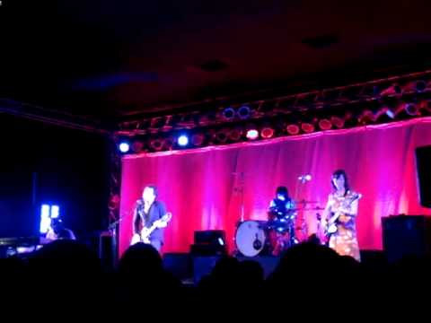 Silversun Pickups - Substitution (Live SOMA San Diego 07-08-10)