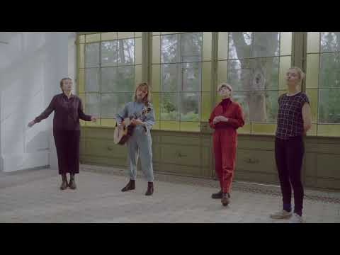 Charlotte Brandi    "AN BORD"     Glashaus Session