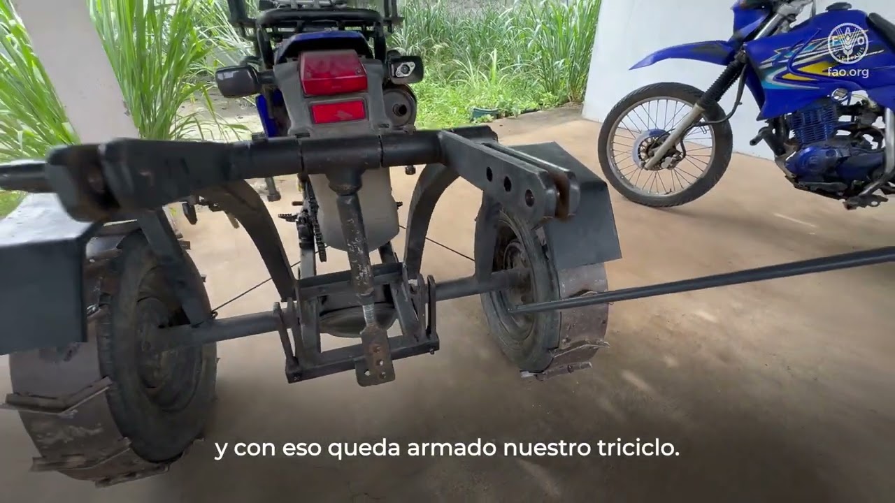 Máquinas desarrolladas para la agricultura familiar algodonera: Triciclo