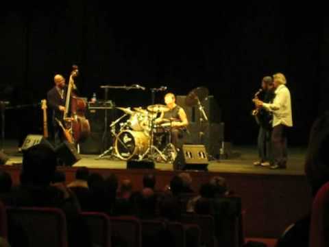 Vinnie Colaiuta Drum Solo - Five Peace Band - Rome