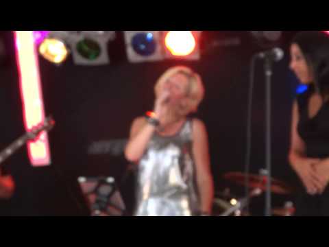 Oostermoerfeest Optreden Mezzaround Gieten 2014