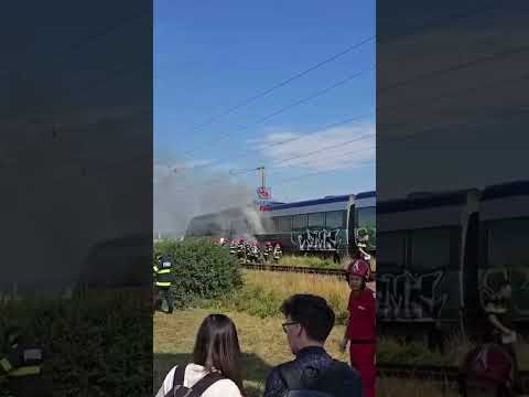 Trenul Iasi-Suceava a luat foc în mers