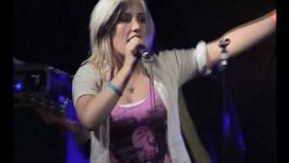 Killing Heidi - &#39;Outside of Me&#39; - Live @ Civic Park, Modbury, 26 February 2006.