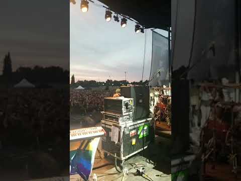 fat mike talking shit  lol