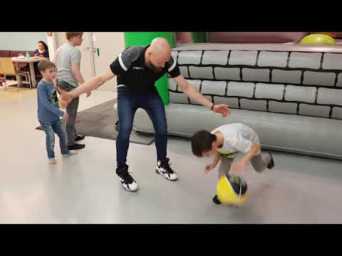 RIESEN zu Gast beim 4. Bewegungstag