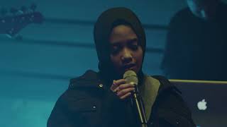 Hanin Dhiya - Pupus (Studio Session)