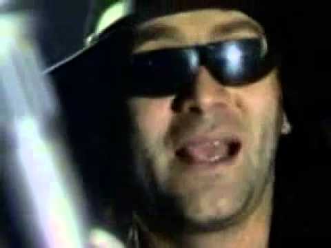 Riblja Čorba - Svirao je Dejvid Bovi - Official Video