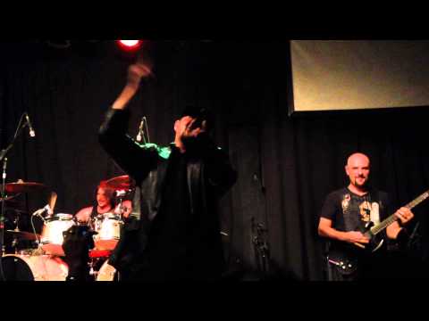 Scream Machine - Tim Ripper Owens (Beyond Fear cover) - Live at Rio de Janeiro 2013