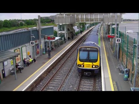 29000 Class Commuter Train number 29421 - Booterstown Station, Dublin