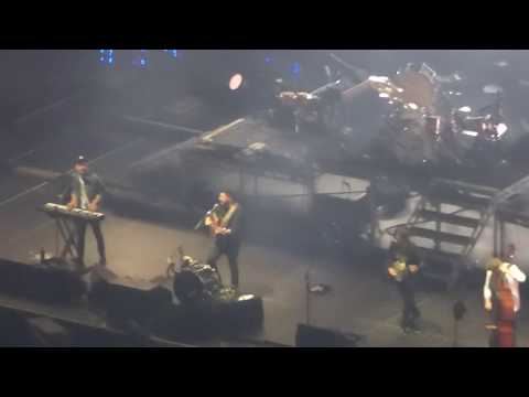 20 – Mumford & Sons – I Will Wait (Live Clip) @ Chase Center