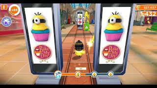 Minions | Level 711 | Smashing Frozen Objects in the Mall area!