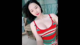 すいません、乳にしか目が行きません