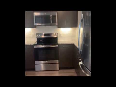 Take a Tour of the Upland (1B) Floor Plan