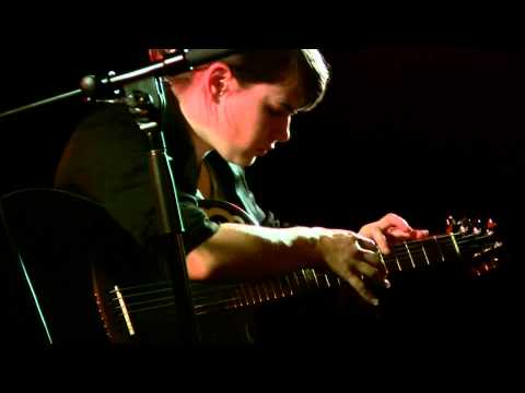 Kaki King - Playing With Pink Noise (Live Vancouver 2011)