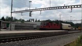 preview picture of video 'Trafic ferroviaire à Hendschiken 2/2'