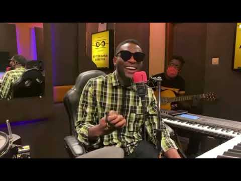 Live acoustic Salatiel