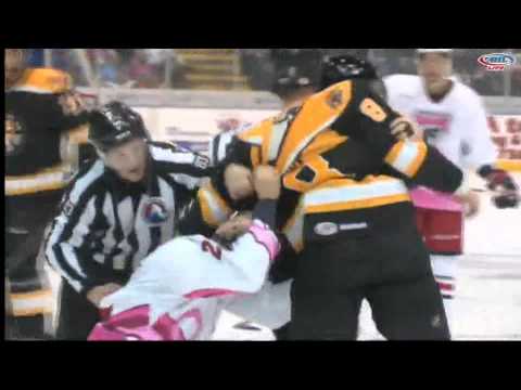 Mike Moore vs Paul Thompson