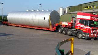 preview picture of video 'Cider tanks at Westons.'