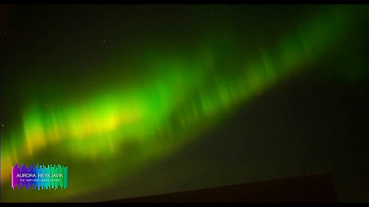 Live Aurora from Reykjav&iacute;k Iceland - YouTube