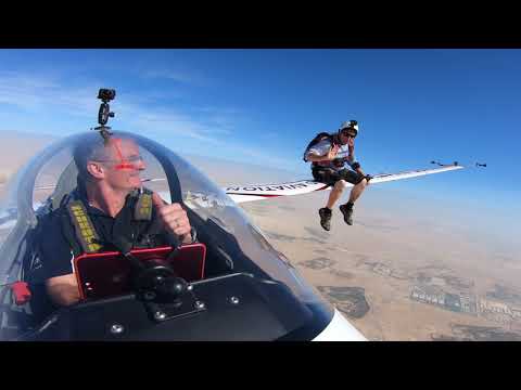 GliderFX in Qatar 2018 - Wingwalk and skydive!