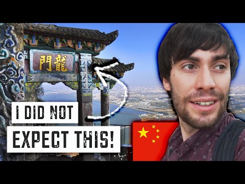 KUNMING, CHINA: The ULTIMATE Layover?! | One Day in Yunnan Travel Guide
