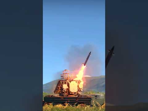 Russian 9K33 Osa Launches Missile at Enemy Jet!