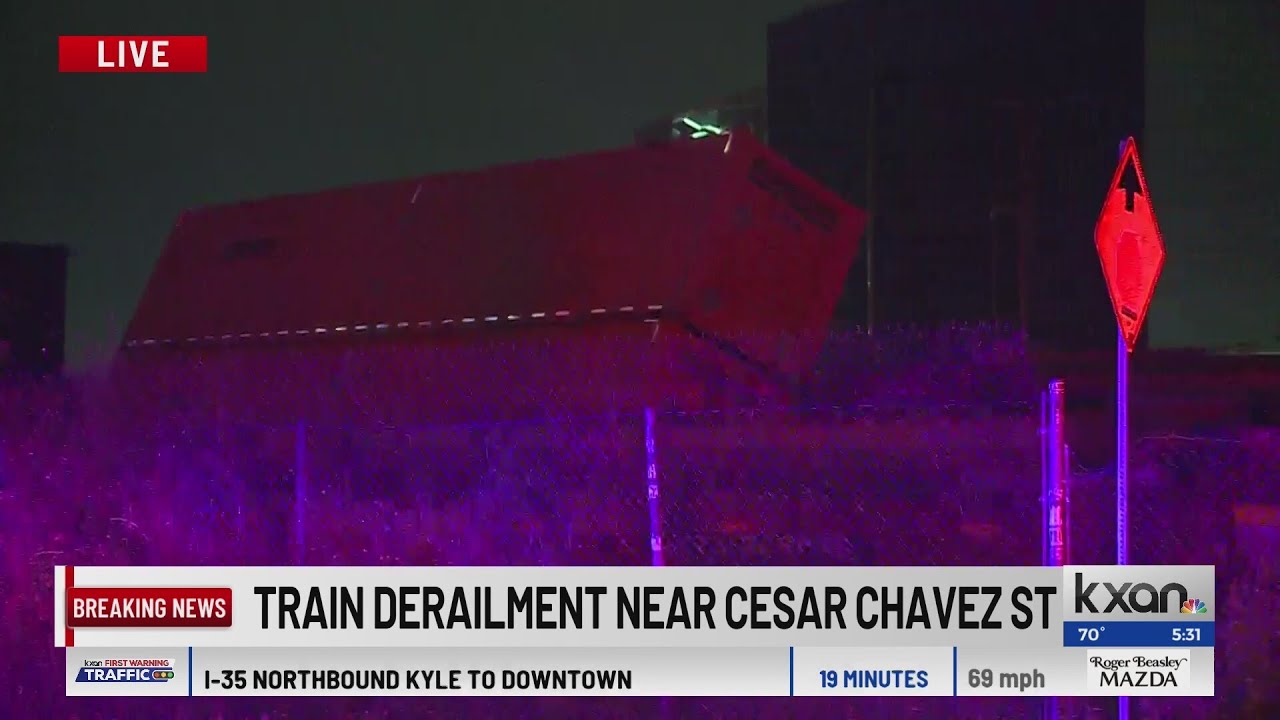 Cargo train derailed in downtown Austin