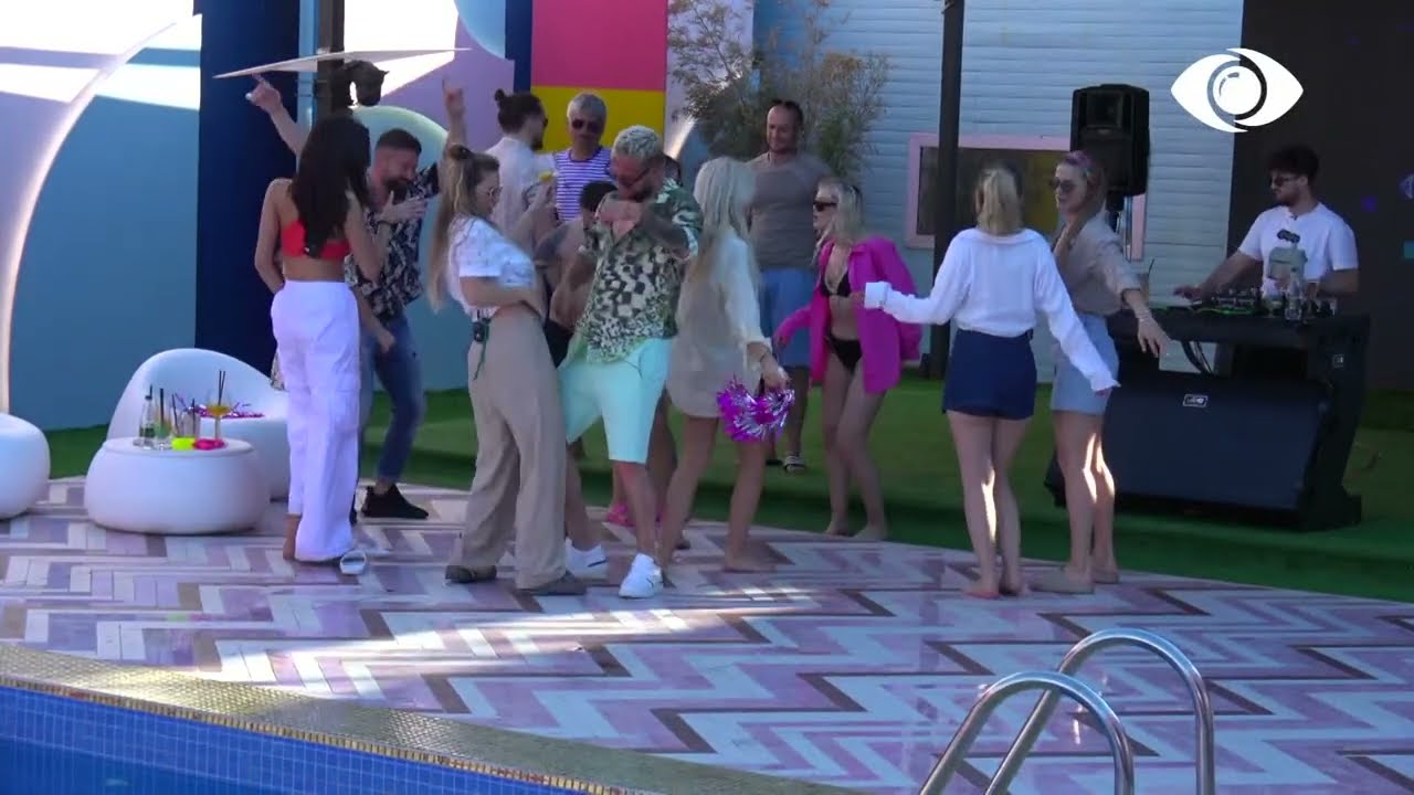 Olta i kërkon falje Fotinisë: Nuk kam pasur asgjë për keq, nëse je ndjerë keq, kërkoj ndjesë