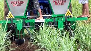 preview picture of video 'Fertilizer-Applicator-by:IFI-2-Row.MP4'