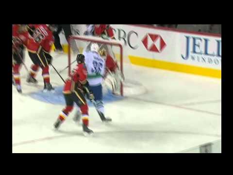 Sept/21/10 - Canucks @ Flames - Hansen Goal