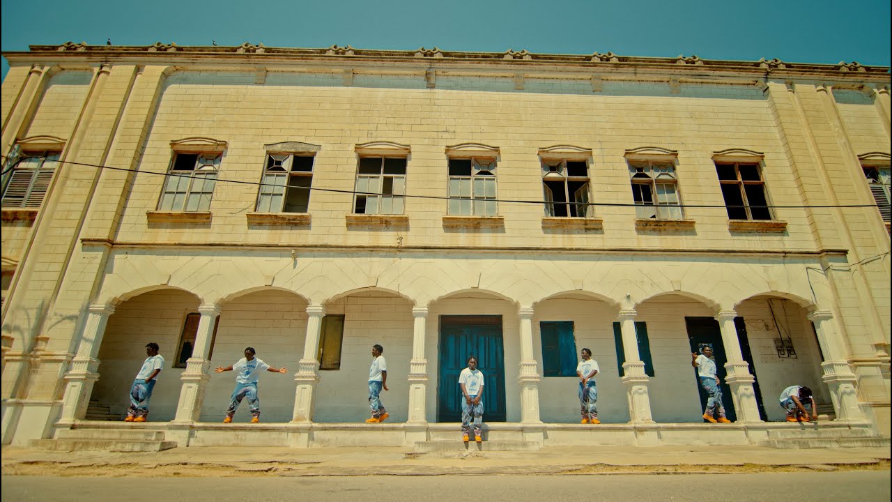 Lyrics & Translations of DREAMS by Kweku Smoke Popnable