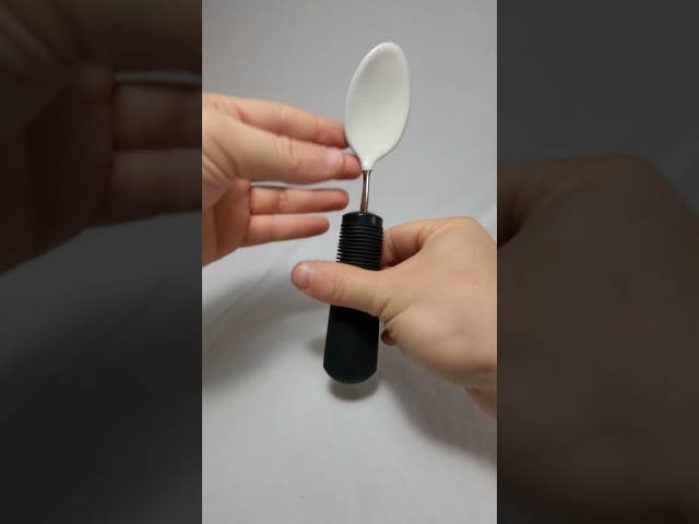 Vídeo relacionado con PAW PATROL 33789 - Juego de cubiertos para niña, 4 piezas, acero inoxidable, mango de plástico, con cuchillo, tenedor, cuchara sopera y cuchara de postre