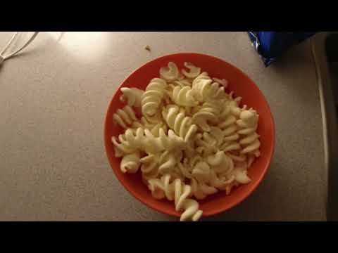 MongoTV_10778 - SPISER EN TIL SKÅL CHIPS MANDAG AFTEN