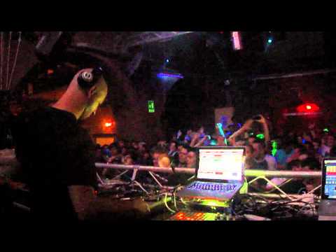 Madkore vs Baseboy @ born to be hard 14   Torino