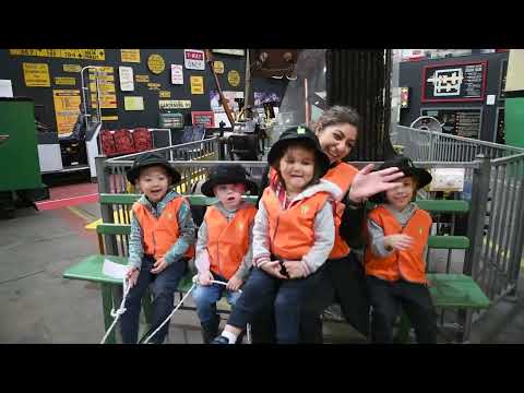 Reggio Emilia ELC_Sydney Bus Museum Leichhardt_Day 3