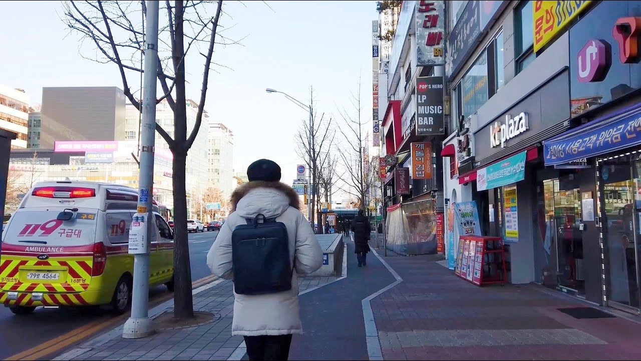 Immersive street-level walking tour through Seongnam Bundang, South Korea, showcasing authentic urban landscapes, local architecture, and the vibrant atmosphere of the city's neighborhoods