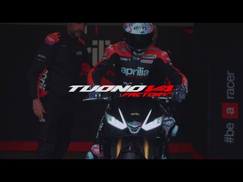 APRILIA Tuono V4 1100 Factory-video-16