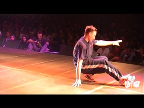 Break DJ Leacy getting down at UK BBoy Championships 2003
