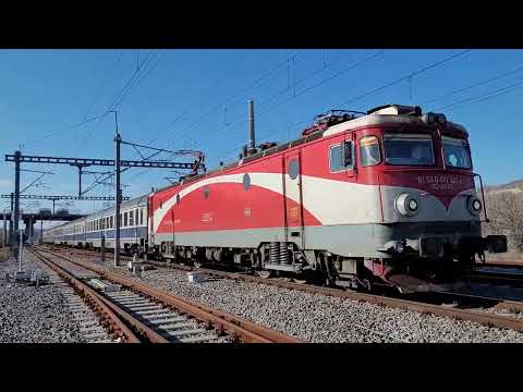 Copşa Mică: IR 1734 train (Cluj Napoca - Bucureşti Nord). Locomotive nr. 477 583-5